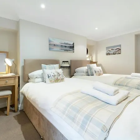 Chapel House At No 8 * Bowness-on-Windermere