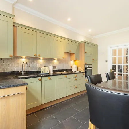 Chapel House At No 8 Bowness-on-Windermere