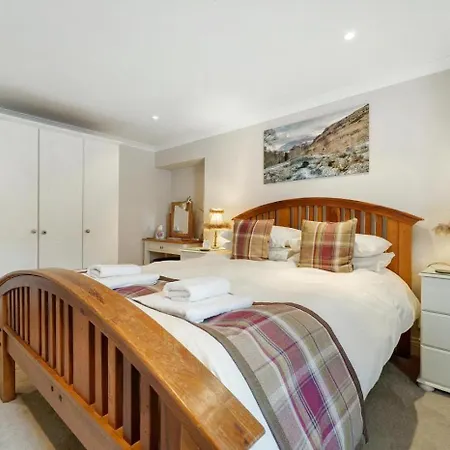 2 Bed In On Windermere Oc-lr037