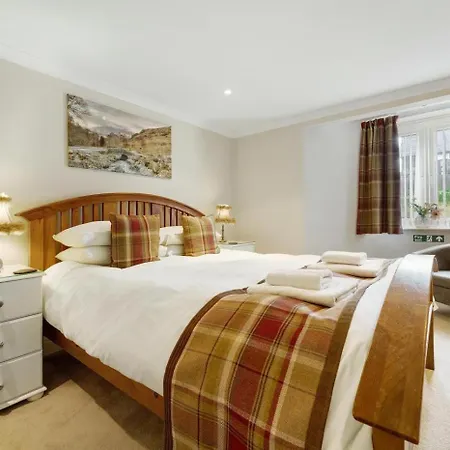 2 Bed In On Windermere Oc-lr037 Bowness-on-Windermere