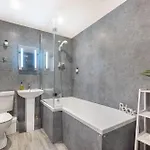 Chapel House At No 8